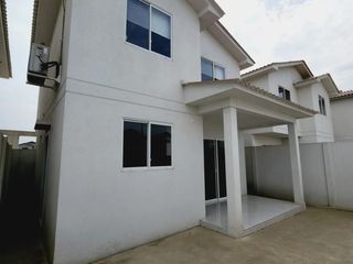 Foto 16 de Venta de casa en etapa Soleana de Casalaguna- Casa Camelia a pocos minutos Riocentro Dorado, La Aurora