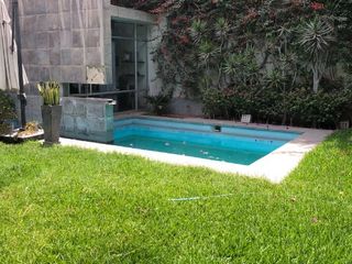 LINDÍSIMA CASA ESTILO MODERNA EN CONDOMINIO CERRADO