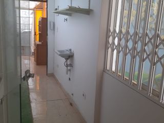 Linda habitación con ingreso privado en Av Parque Sur San Borja