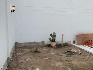 Vendo local comercial de 450 m2 DE ESTRENO ideal para cualquier tipo de negocio.