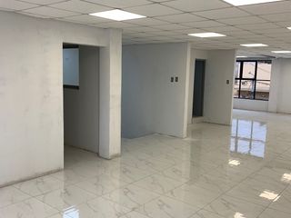 Vendo local comercial de 450 m2 DE ESTRENO ideal para cualquier tipo de negocio.