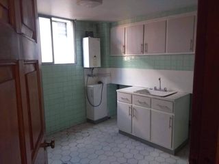 DEPARTAMENTO EN VENTA, SECTOR LA CAROLINA, QUITO-ECUADOR
