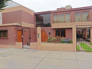 Foto 1 de VENDO LINDA CASA REMODELADA CON DPTO INDEPENDIENTE SAN BORJA.