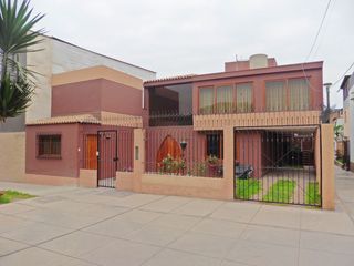 Foto 2 de VENDO LINDA CASA REMODELADA CON DPTO INDEPENDIENTE SAN BORJA.