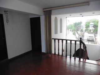 Foto 22 de VENDO LINDA CASA REMODELADA CON DPTO INDEPENDIENTE SAN BORJA.