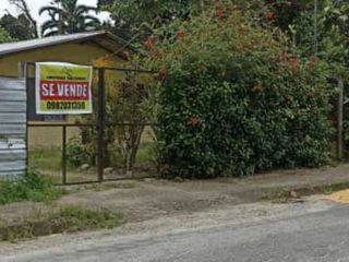 Foto 1 de Terreno con casa de venta en Barrio Las Palmas, Tena, Napo, Ecuador