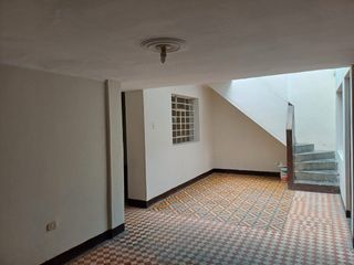 Foto 7 de VENTA DE CASA EN URB. EL TRAPECIO, CHIMBOTE