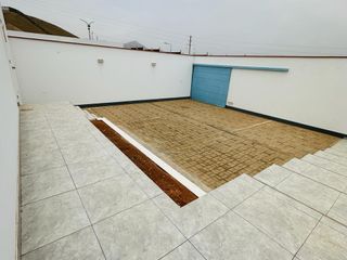 San Antonio, Cañete, Casa De Playa En Venta En El Club Boca Leon