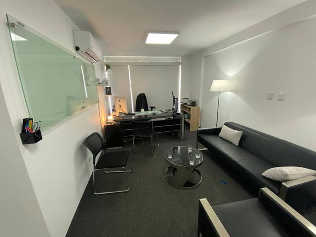 Céntrico Departamento/of. en Av Javier Prado Centro Financiero de San Isidro