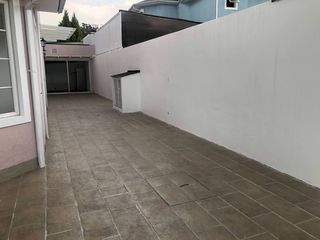 Casa en Renta, 5 Dorm. en Conjunto Residencial, La Armenia 2