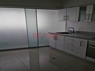 Foto 7 de Vendo Hermoso Departamento En Urb. Primavera 93.76 M2