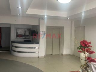 Foto 17 de Vendo Hermoso Departamento En Urb. Primavera 93.76 M2