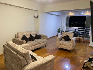 Foto 1 de Vendo Hermoso Departamento En Urb. Primavera 93.76 M2