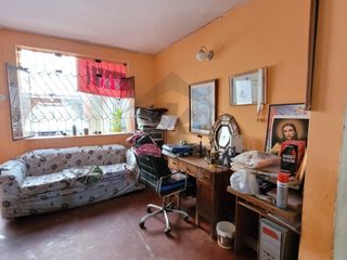 Foto 5 de VENTA DE CASA AMPLIA UBICADA A METROS DE PROLONGACIÓN PACASMAYO
