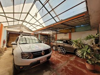 Foto 1 de VENTA DE CASA AMPLIA UBICADA A METROS DE PROLONGACIÓN PACASMAYO