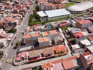 SE VENDE CASA DE CUATRO DORMITORIOS EN TOTORACOCHA, A UNA CUADRA DEL COMPLEJO DEPORTIVO