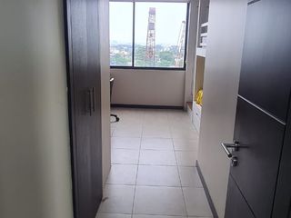 Foto 13 de En venta departamento full amoblado en Bellini IV Puerto Santa Ana Guayaquil