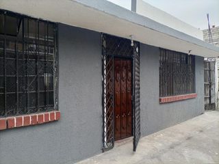 Casa Rentera con Terreno Al Sur de Quito Calle Saraguro Sector La Argelia