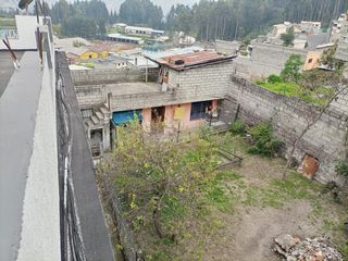 Casa Rentera con Terreno Al Sur de Quito Calle Saraguro Sector La Argelia