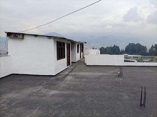 Casa Rentera con Terreno Al Sur de Quito Calle Saraguro Sector La Argelia