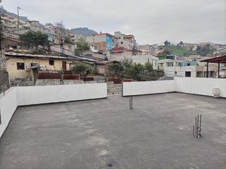 Casa Rentera con Terreno Al Sur de Quito Calle Saraguro Sector La Argelia