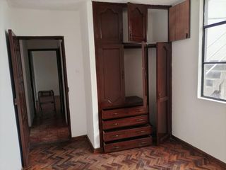 Casa Rentera con Terreno Al Sur de Quito Calle Saraguro Sector La Argelia