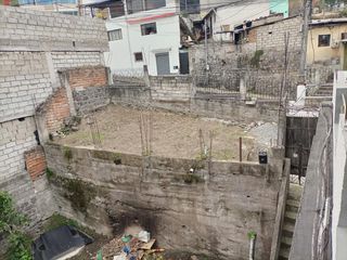 Casa Rentera con Terreno Al Sur de Quito Calle Saraguro Sector La Argelia