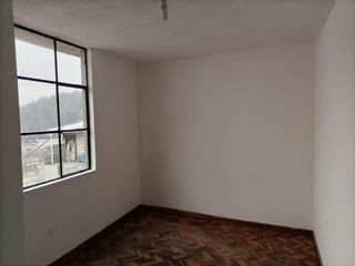 Casa Rentera con Terreno Al Sur de Quito Calle Saraguro Sector La Argelia