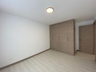 PONCEANO ALTO; DEP DE ESTRENO: 3 DORM, 2 GAR,  134/103 M2, /REF405