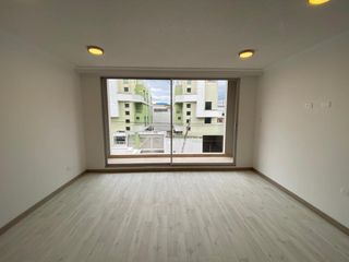 Foto 3 de PONCEANO ALTO; DEP DE ESTRENO: 3 DORM, 2 GAR,  134/103 M2, /REF405