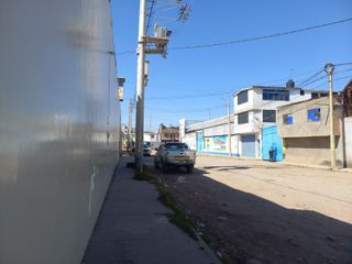 VENDO LOCAL INDUSTRIAL DE 875 M2 EN PROLONGACION MOQUEGUA- HUANCAYO - JUNIN - PERU