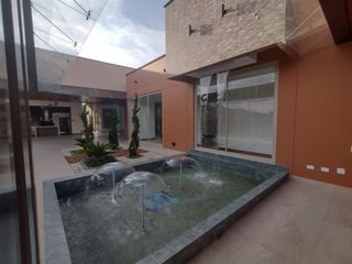 Foto 37 de New, Modern One Level Home With Lake and Many Extras - Top Community Llanogrande