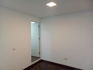 Foto 9 de ALQUILO OFICINA REMODELADA EN LINCE