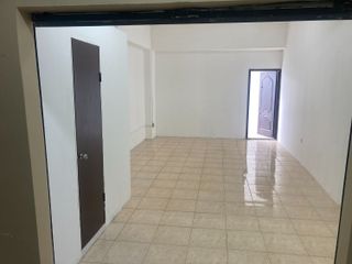 Vendo/Alquiler amplia oficina comercial en La Bahia centro de Guayaquil