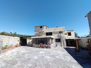 VENDO CASA PUENTE 6, ARMENIA, CIUDADELA HOSPITALARIA, CONOCOTO, VALLE DE LOS CHILLOS