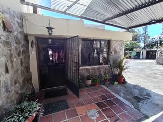 VENDO CASA PUENTE 6, ARMENIA, CIUDADELA HOSPITALARIA, CONOCOTO, VALLE DE LOS CHILLOS