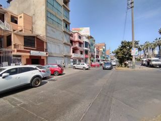 Alquiler Oficina – Consultorio en  Av Izaguirre a 1 cdra de la Municipalidad de los Olivos en 2do Piso