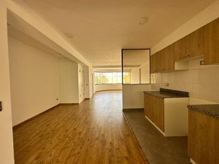 Foto 4 de ¡OPORTUNIDAD! EN VENTA OFICINA EN SAN ISIDRO RECIÉN REMODELADA CON UNA GRAN UBICACIÓN