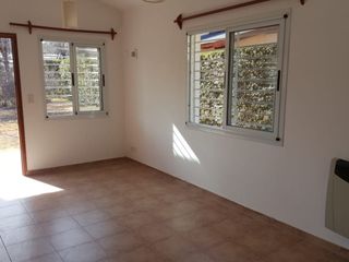 Dos viviendas Centricas en Venta en conjunto