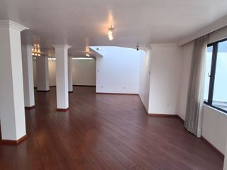 Foto 4 de VENTA DEPARTAMENTO SECTOR ELOY ALFARO Y GRANADOS