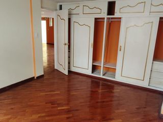 Foto 8 de Vendo Casa rentera de 540M2: 5 departamentos y un local comercial, Conocoto, barrio Hospitalaria, Valle De Los Chillos