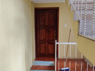 Foto 3 de Vendo Casa rentera de 540M2: 5 departamentos y un local comercial, Conocoto, barrio Hospitalaria, Valle De Los Chillos