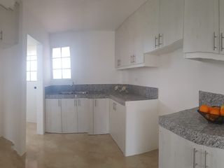 Foto 10 de Venta de Casa en Urb. Casa Laguna, Aurora, Cerca del C.C Riocentro El Dorado