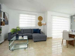 Foto 5 de Venta de Casa en Urb. Casa Laguna, Aurora, Cerca del C.C Riocentro El Dorado