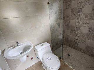 Foto 22 de Venta de Casa en Urb. Casa Laguna, Aurora, Cerca del C.C Riocentro El Dorado