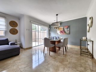Foto 7 de Venta de Casa en Urb. Casa Laguna, Aurora, Cerca del C.C Riocentro El Dorado