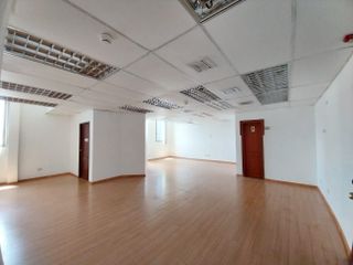 Amplia oficina en alquiler - Torres del Rio Centro de la ciudad de Guayaquil