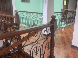 Foto 4 de VENDO casa hermosa estilo colonial MONTESERRIN Academia Cotopaxi