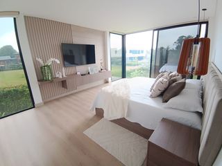 Foto 7 de Modern and Luxurious Home Next to Club Campestre Llanogrande