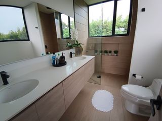Foto 12 de Modern and Luxurious Home Next to Club Campestre Llanogrande